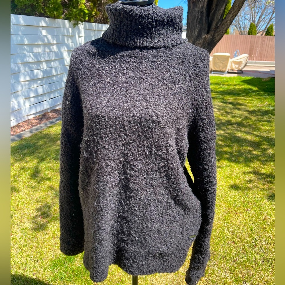 Sweaty Betty Black Knitted Turtle Neck